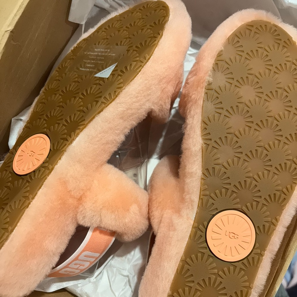 UGG Soft Coral Fluffy Slippers - Picture 3 of 9